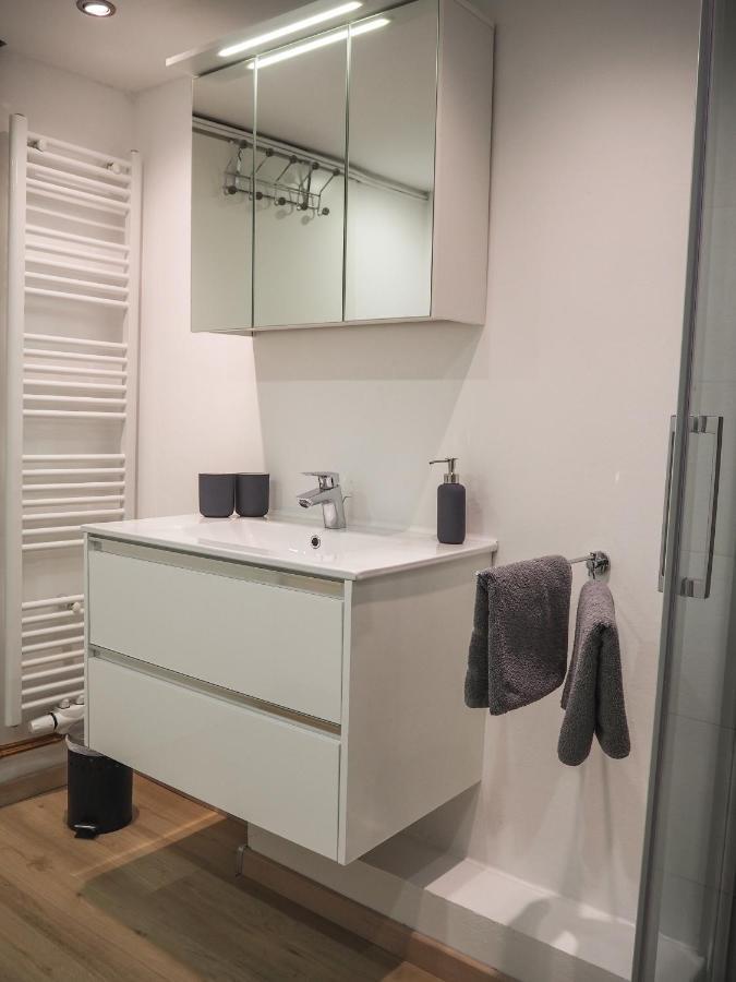 Stylische Wohnung In Ruhiger Lage, Sehr Messenah 랏젠 외부 사진