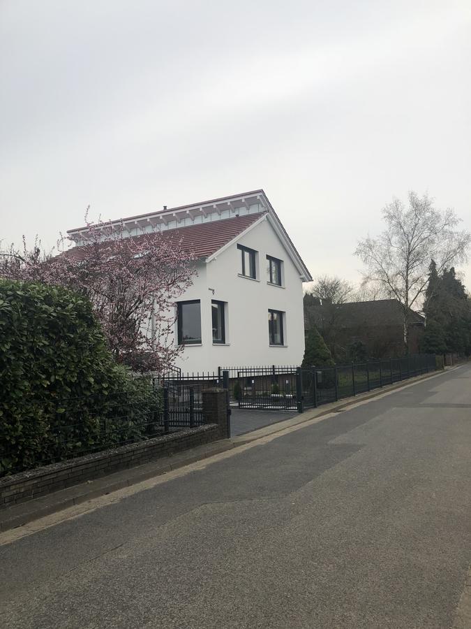 Stylische Wohnung In Ruhiger Lage, Sehr Messenah 랏젠 외부 사진